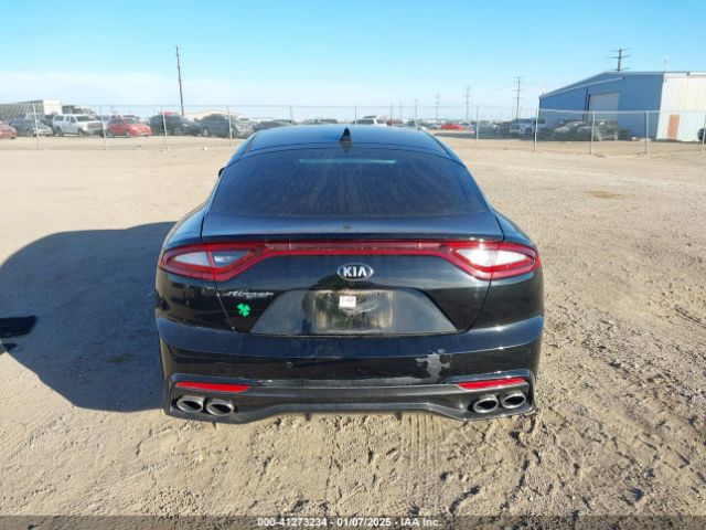 KNAE25LA1J6014213 KIA Stinger Premium