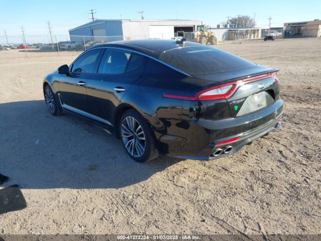 KNAE25LA1J6014213 KIA Stinger Premium