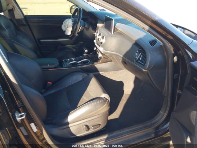 KNAE25LA1J6014213 KIA Stinger Premium