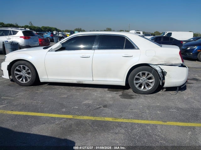 Chrysler 300c Platinum 2016 2C3CCAPT3GH295728 Image 14