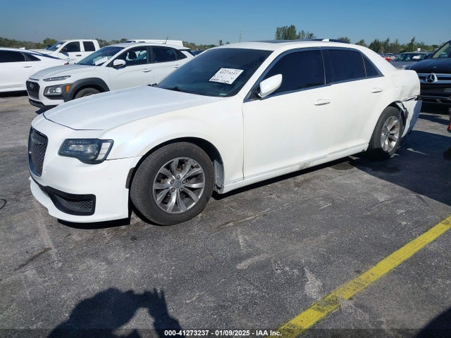 Chrysler 300c Platinum 2016 2C3CCAPT3GH295728 Image 2