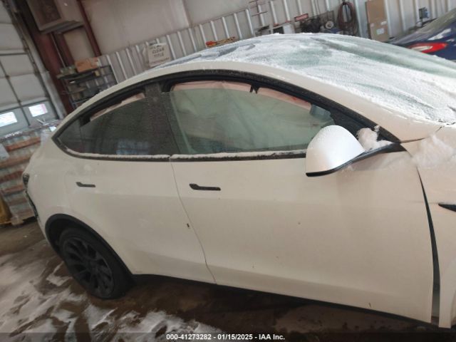 7SAYGDEE3PF690691 Tesla Model Y