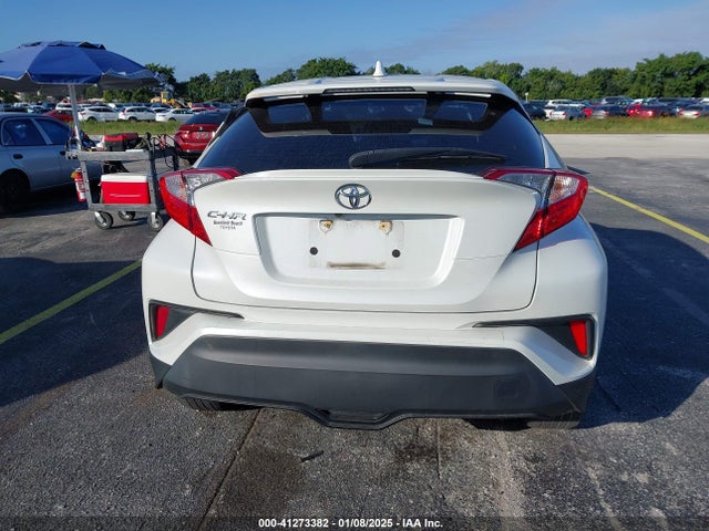 Toyota C-HR XLE 2021 NMTKHMBX0MR123981 Image 16