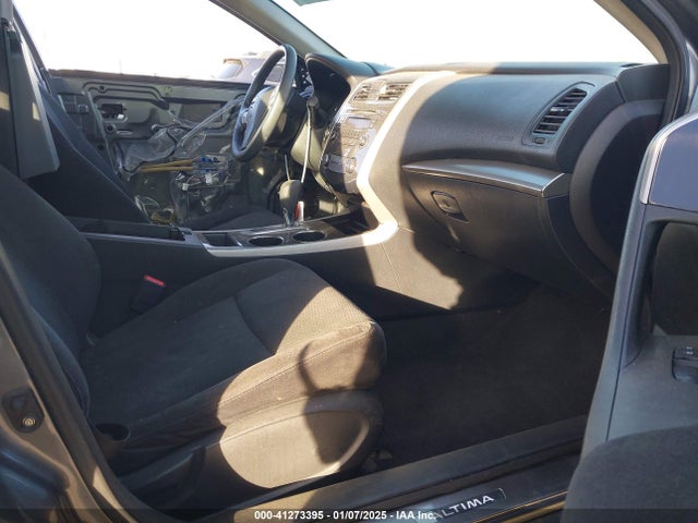 Nissan Altima 2.5 S 2014 1N4AL3AP4EN217124 Image 5