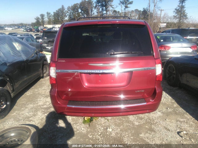 2C4RC1GG0ER329317 Chrysler Town & Country Limited
