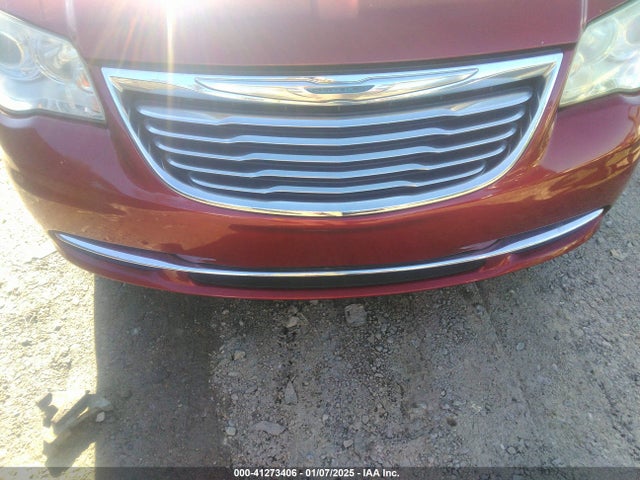 2C4RC1GG0ER329317 Chrysler Town & Country Limited
