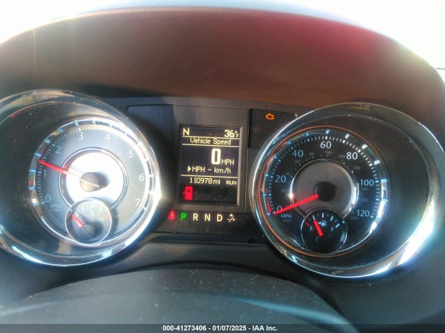 2C4RC1GG0ER329317 Chrysler Town & Country Limited