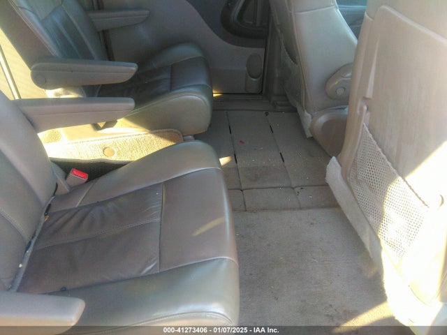 2C4RC1GG0ER329317 Chrysler Town & Country Limited