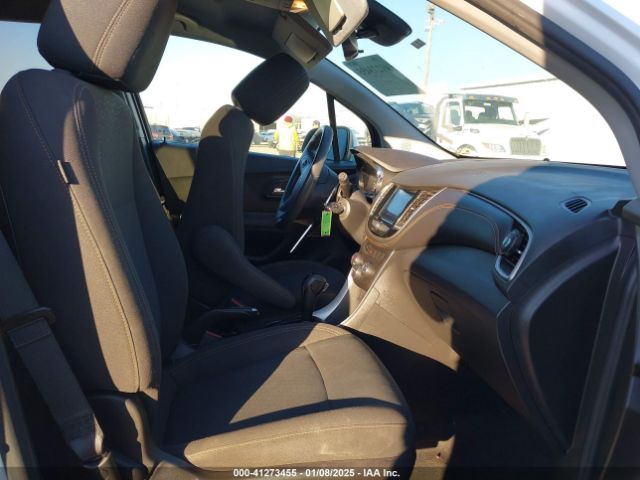 KL7CJKSB6LB083623 Chevrolet Trax Fwd Ls