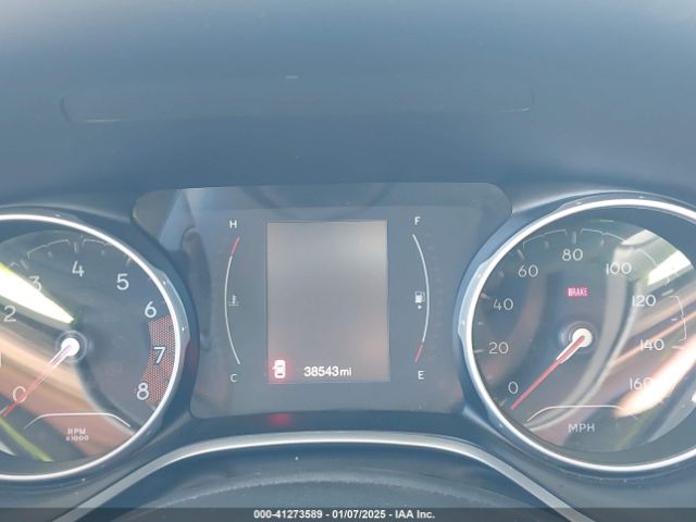 3C4NJCBB6LT205851 Jeep Compass Altitude Fwd