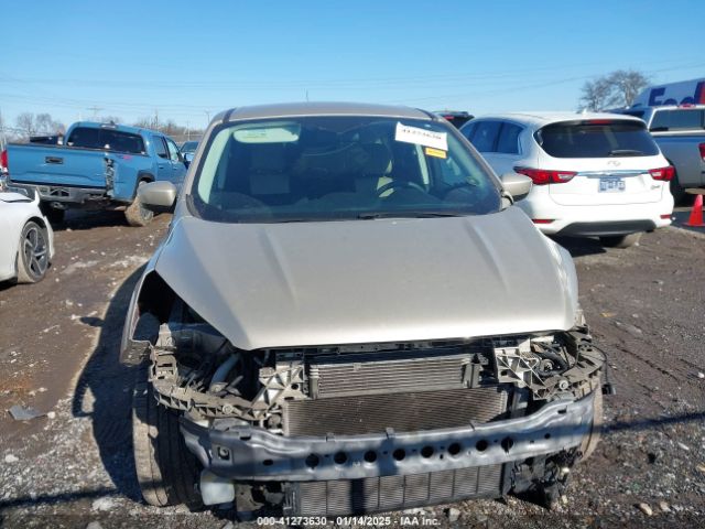 1FMCU0GD6HUE69040 Ford ESCAPE SE