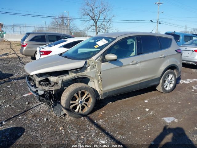 1FMCU0GD6HUE69040 Ford ESCAPE SE