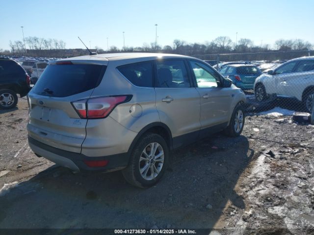 1FMCU0GD6HUE69040 Ford ESCAPE SE