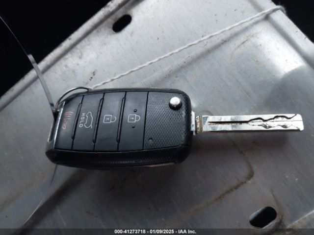 KNDJN2A21G7320432 KIA Soul