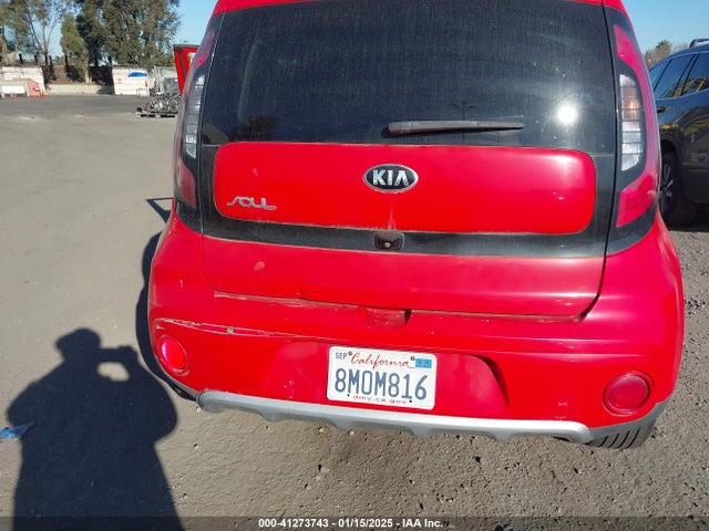 KIA SOUL + 2017 KNDJP3A54H7466450 Image 6