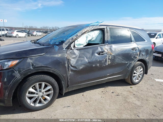 5XYPG4A31GG097949 KIA Sorento 2.4l Lx