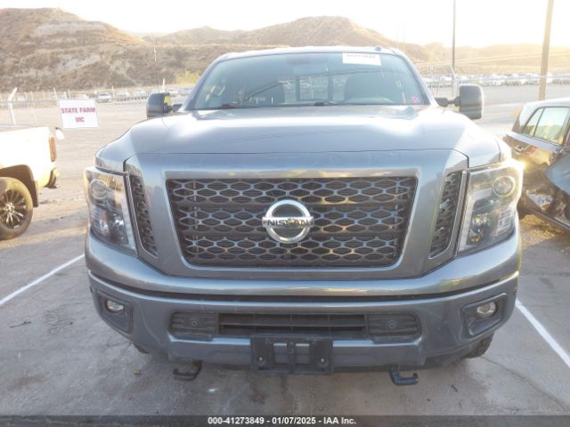 1N6BA1F42KN528969 Nissan Titan Xd Sl Diesel