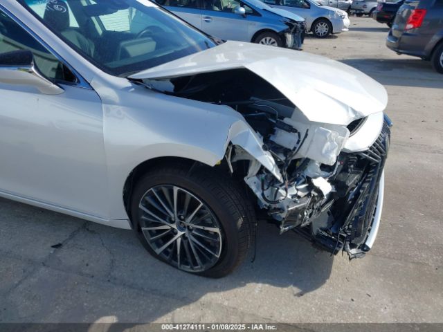 58ADZ1B18RU164688 Lexus ES 350
