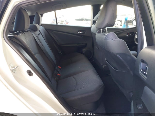 Toyota Prius Two 2017 JTDKBRFU4H3032283 Image 8