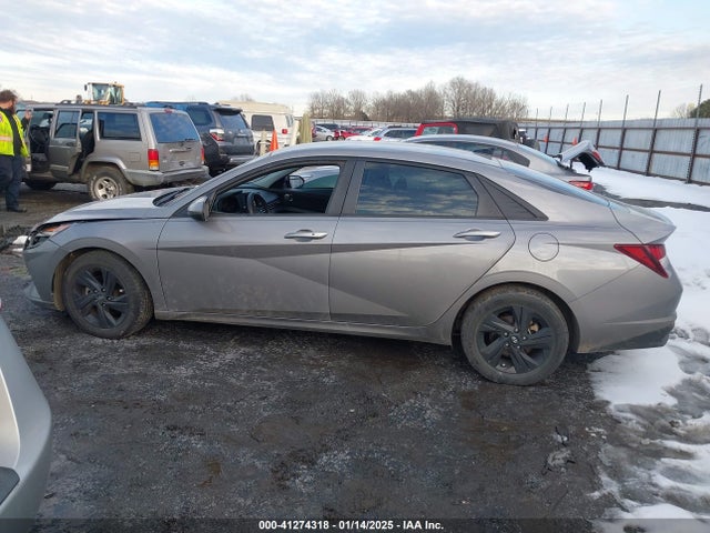 KMHLM4AG3MU107316 Hyundai ELANTRA SEL