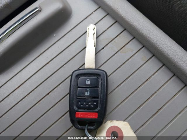 2HKRM4H38EH711232 Honda CR-V LX