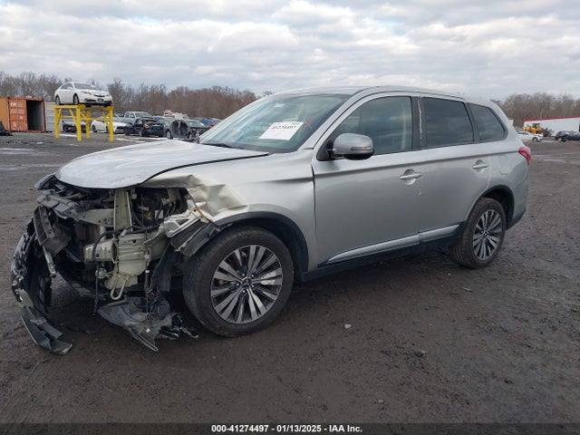 JA4AZ3A38KZ045393 Mitsubishi Outlander Se