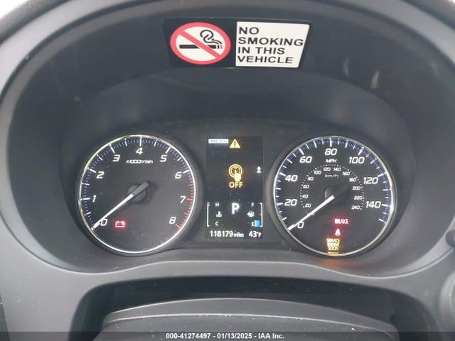 JA4AZ3A38KZ045393 Mitsubishi Outlander Se