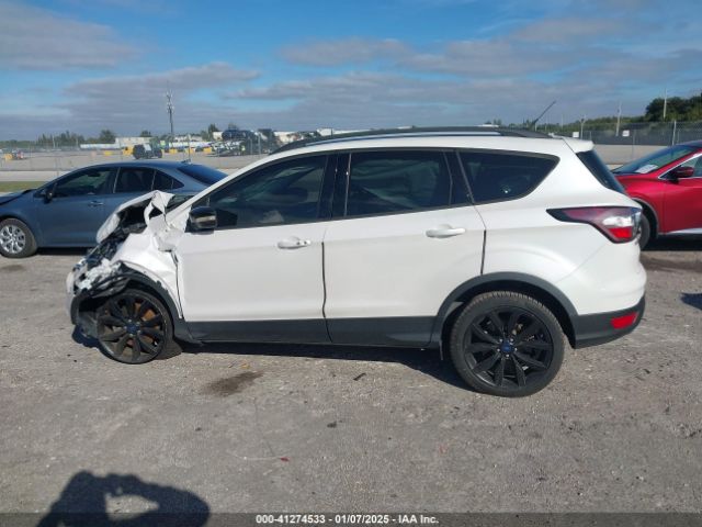 1FMCU0J9XHUB85995 Ford Escape Titanium