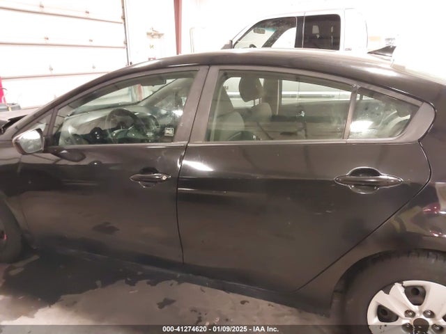 KIA FORTE LX 2016 KNAFK4A65G5537746 Image 15