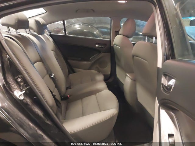 KIA FORTE LX 2016 KNAFK4A65G5537746 Image 8