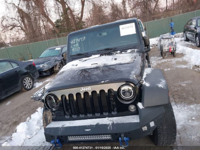 1C4BJWDG3HL574019 Jeep Wrangler Unlimited Sport 4x4