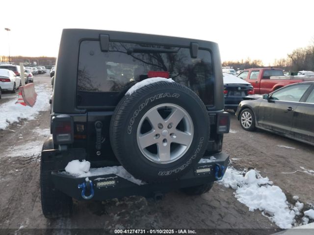 1C4BJWDG3HL574019 Jeep Wrangler Unlimited Sport 4x4