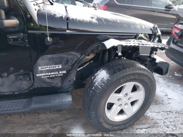 1C4BJWDG3HL574019 Jeep Wrangler Unlimited Sport 4x4