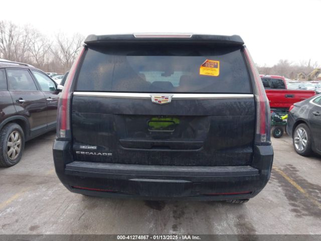 1GYS4CKJ8HR352622 Cadillac Escalade Premium Luxury