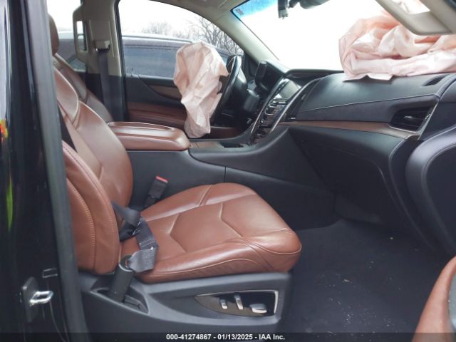 1GYS4CKJ8HR352622 Cadillac Escalade Premium Luxury