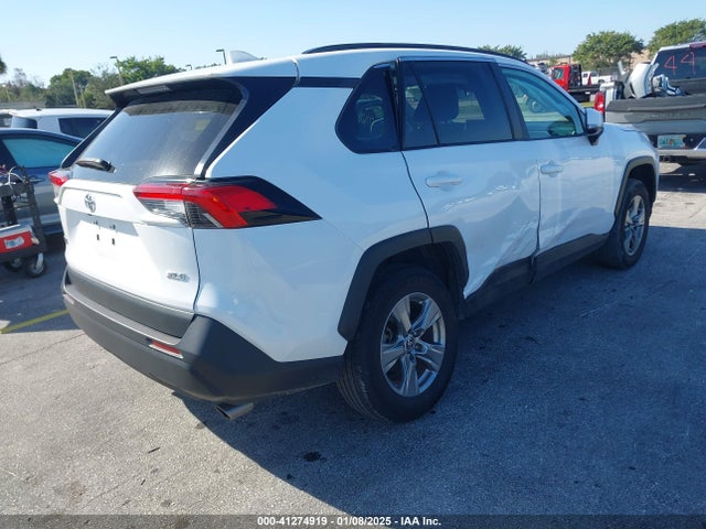 2T3W1RFVXPW285715 Toyota Rav4 Xle