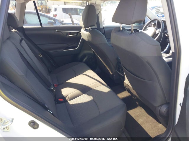 2T3W1RFVXPW285715 Toyota Rav4 Xle