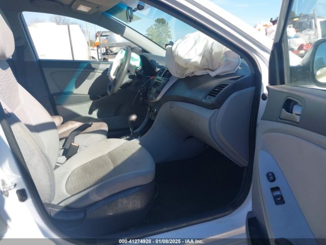 KMHCT5AE9HU299516 Hyundai ACCENT SE