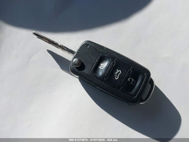 3VWD17AJ1EM270967 Volkswagen Jetta