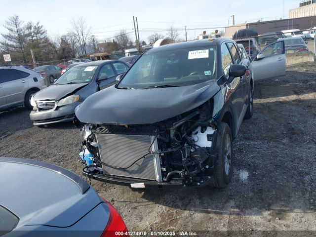 5N1BT3AB5PC936914 Nissan Rogue S Intelligent Awd