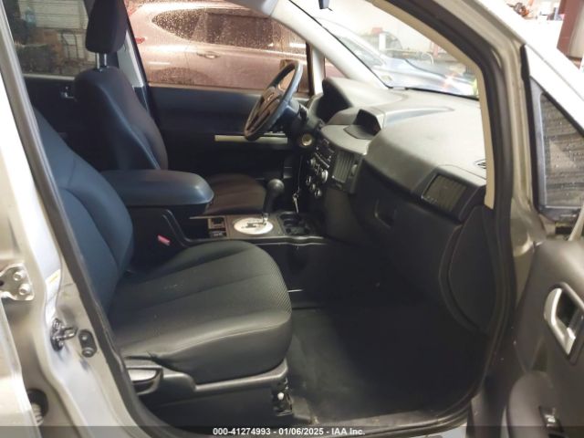 2011 MITSUBISHI ENDEAVOR 4A4JM2AS9BE004647 Photo 4