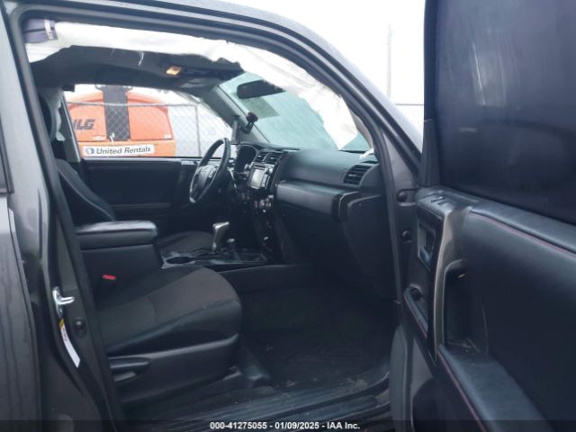 2018 TOYOTA 4RUNNER JTEBU5JR6J5520694 Photo 4