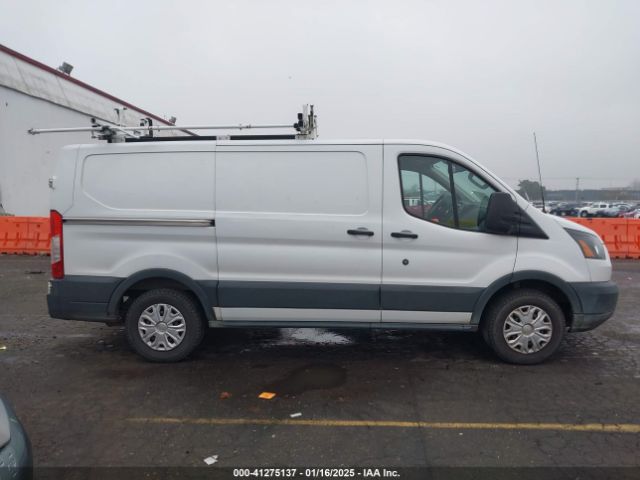 1FTYE1YM7GKA17636 Ford Transit-150