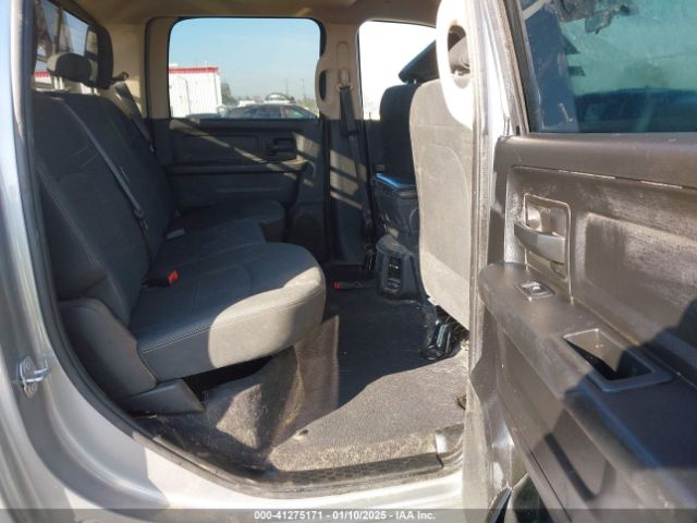 3C6UR5CLXLG207691 RAM 2500 Tradesman  4x4 6'4 Box