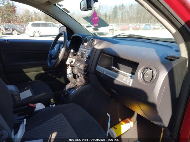1C4NJCBA0GD621641 Jeep Compass Sport