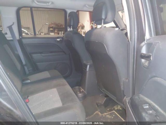 1C4NJRBBXGD518576 Jeep Patriot Sport