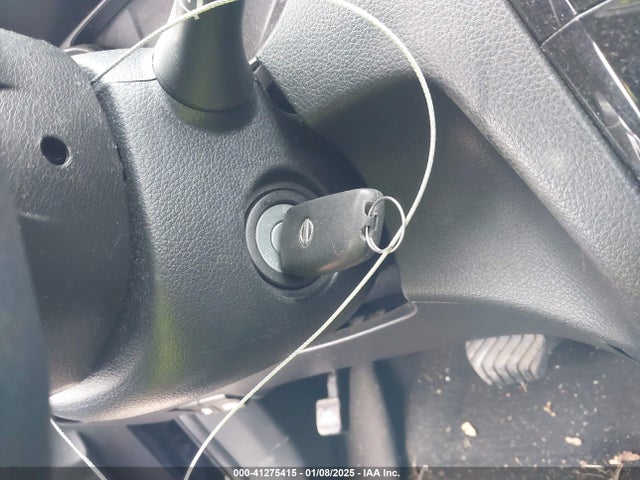 Nissan ROGUE S 2017 KNMAT2MT4HP533628 Image 11