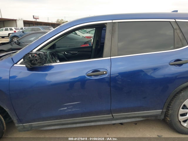 Nissan ROGUE S 2017 KNMAT2MT4HP533628 Image 14