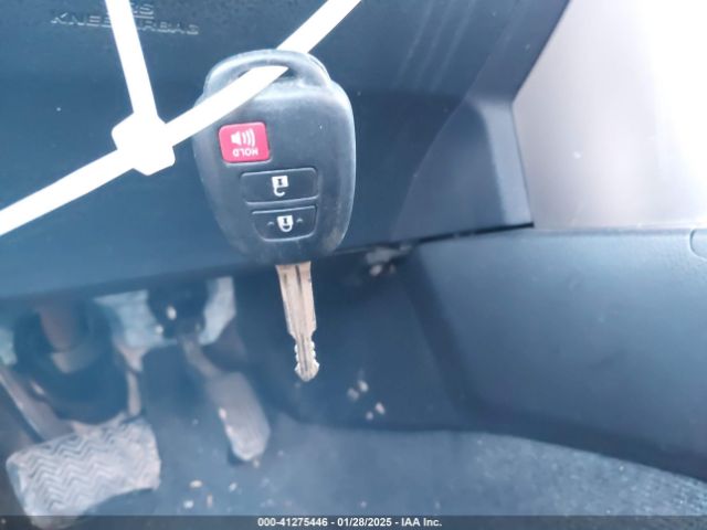 JTMZFREV9EJ002846 Toyota RAV4 LE