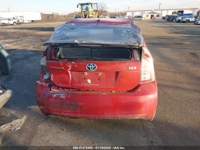 Toyota Prius Two 2015 JTDKN3DU0F1930931 Image 16
